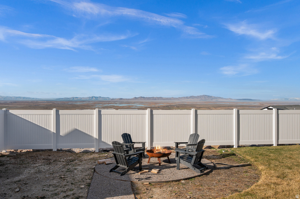 886 S WINTER LN North Salt Lake, UT 84054