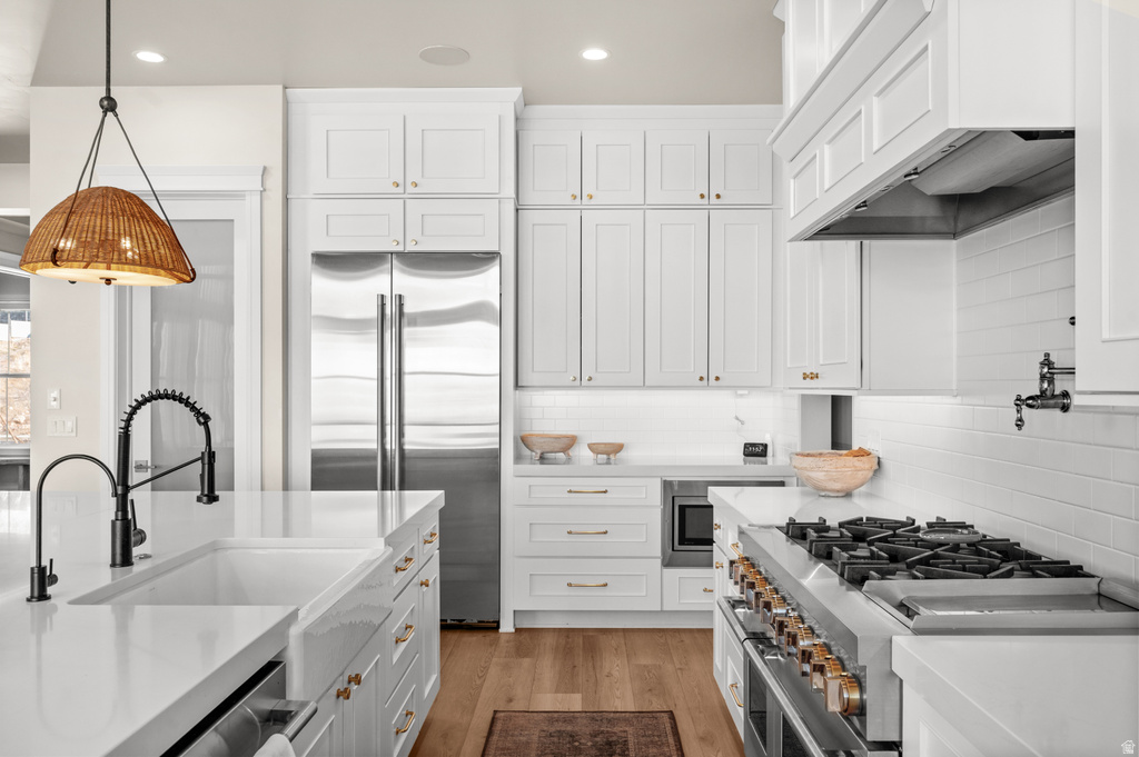 886 S WINTER LN North Salt Lake, UT 84054