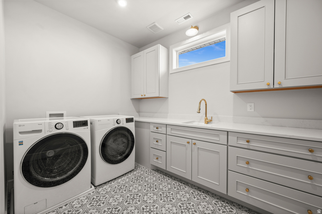 886 S WINTER LN North Salt Lake, UT 84054