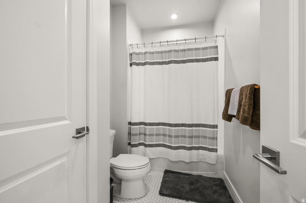 886 S WINTER LN North Salt Lake, UT 84054