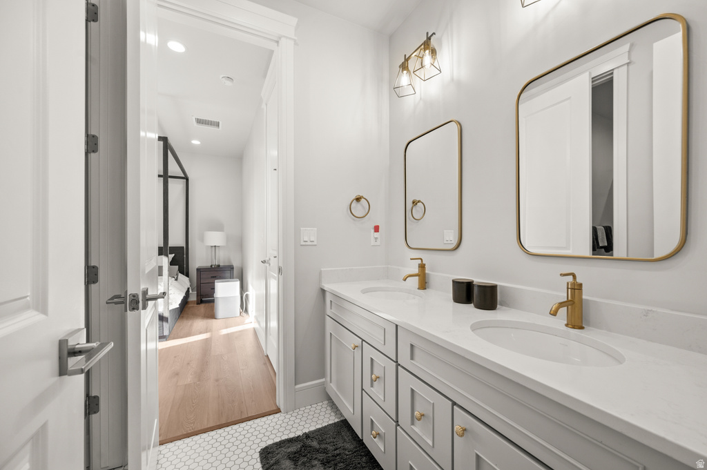 886 S WINTER LN North Salt Lake, UT 84054