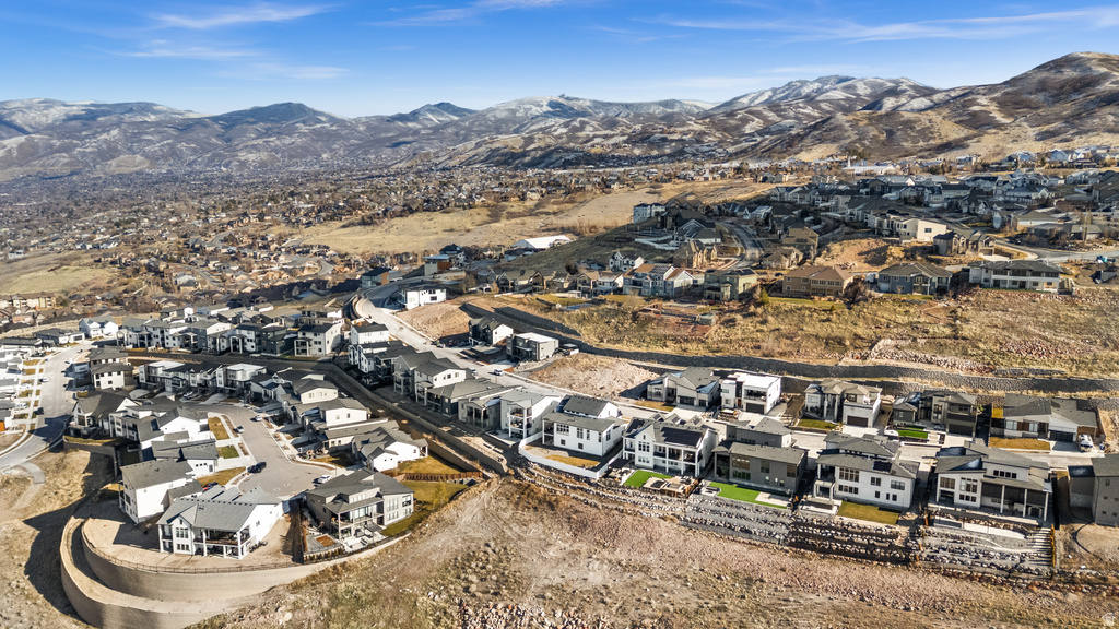 886 S WINTER LN North Salt Lake, UT 84054