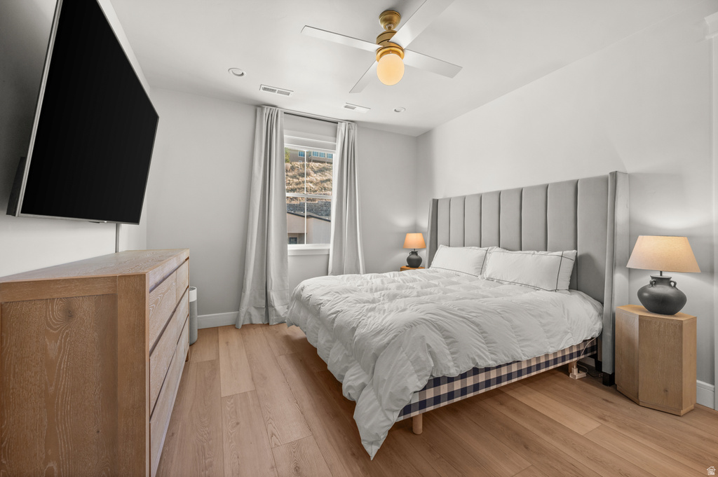 886 S WINTER LN North Salt Lake, UT 84054