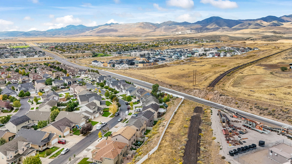 7474 S SUNSET MAPLE DR West Jordan, UT 84081