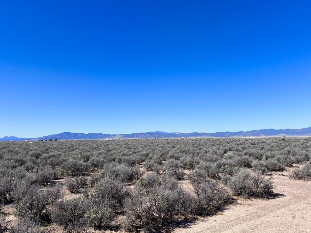 1725 W 8500 N Beryl, UT 84714