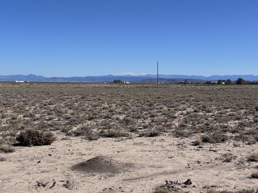 5930 N 8900 W Beryl, UT 84714