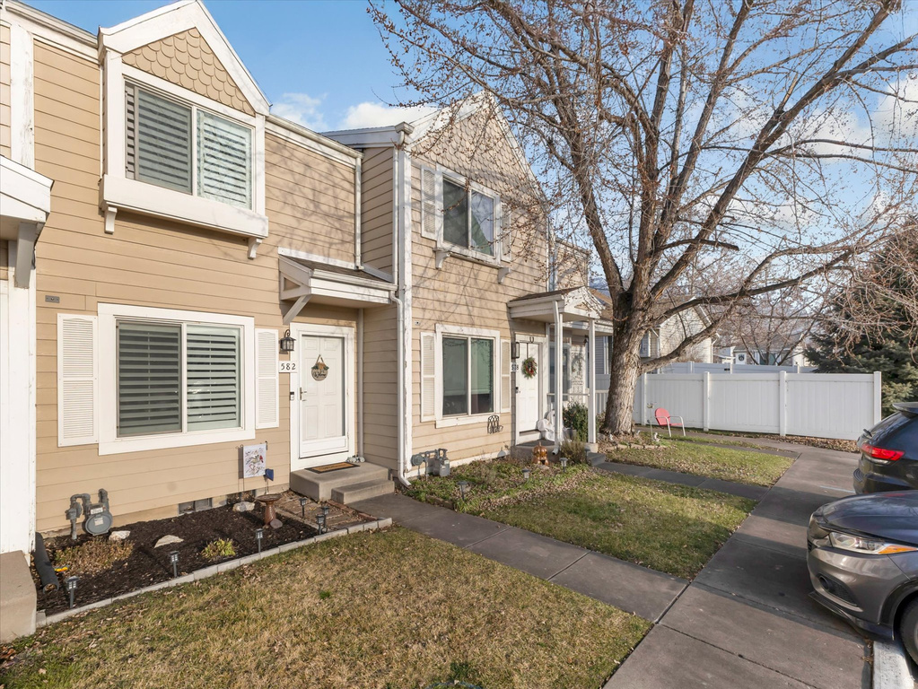 582 W 1950 N Centerville, UT 84014