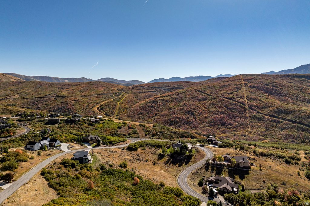 5855 E PIONEER RIDGE CIR Salt Lake City, UT 84108