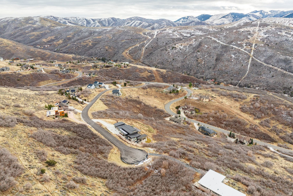 5855 E PIONEER RIDGE CIR Salt Lake City, UT 84108