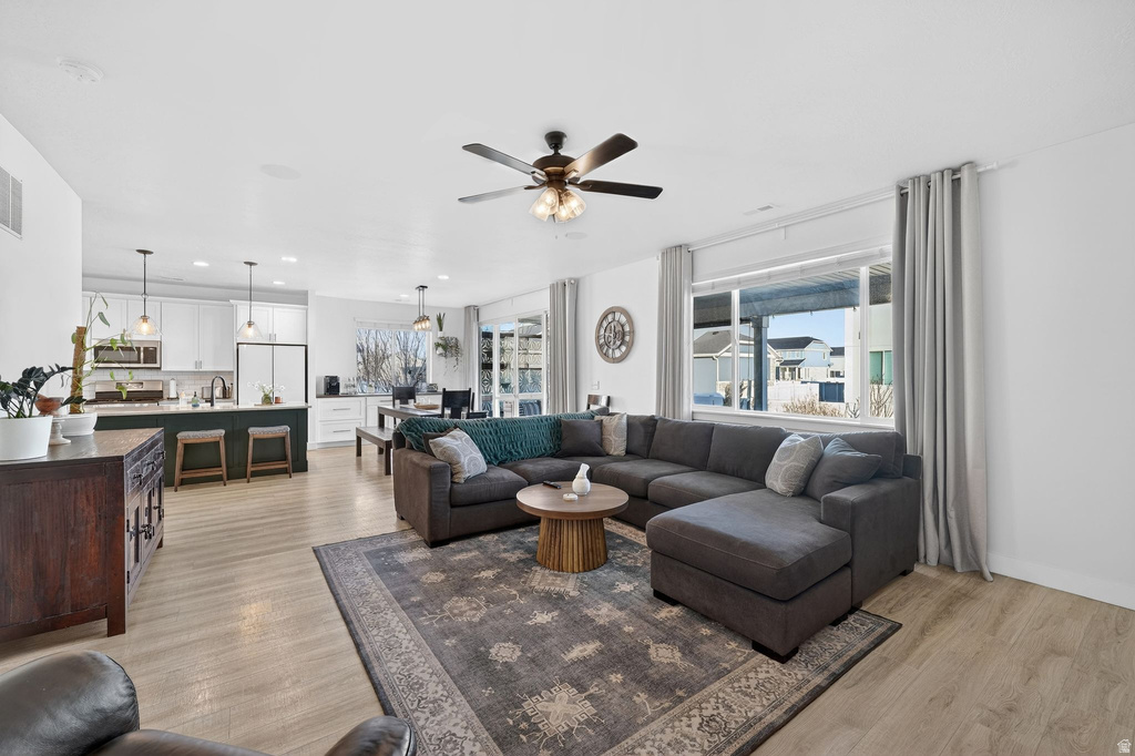 714 W 1050 S Springville, UT 84663