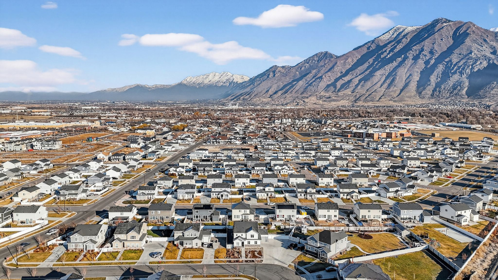 714 W 1050 S Springville, UT 84663