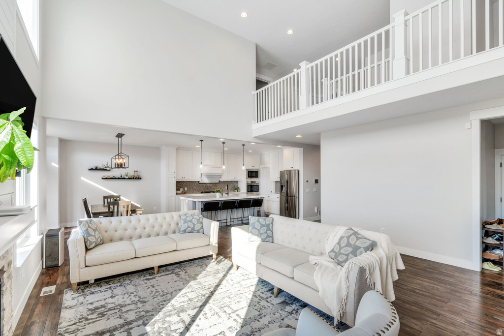 124 S DRY CREEK LN Vineyard, UT 84059