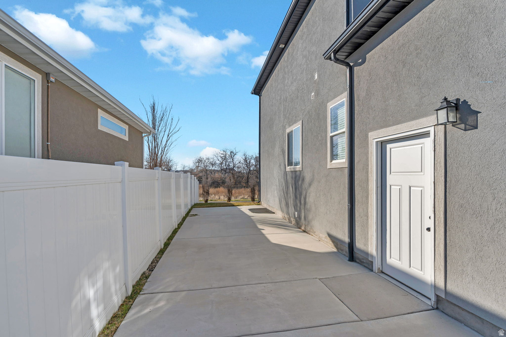 124 S DRY CREEK LN Vineyard, UT 84059