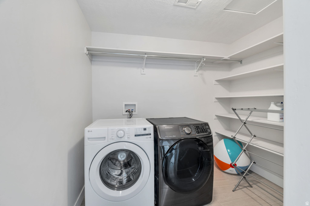 124 S DRY CREEK LN Vineyard, UT 84059