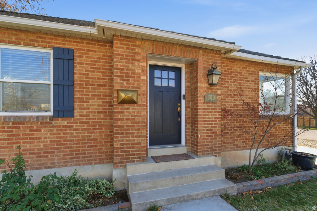 1010 E LORRAINE AVE Salt Lake City, UT 84106