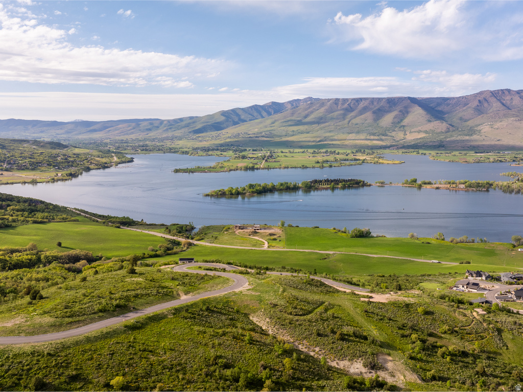 5953 E NIGHTHAWK LN Huntsville, UT 84317