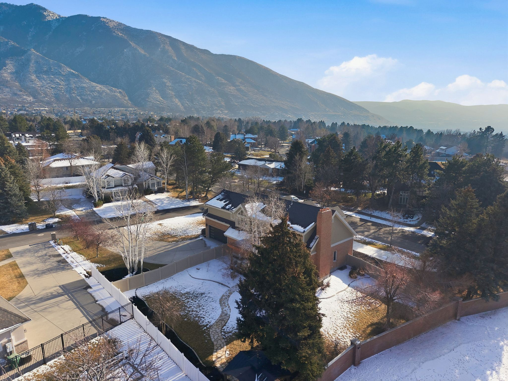 16 GATEHOUSE LN Sandy, UT 84092