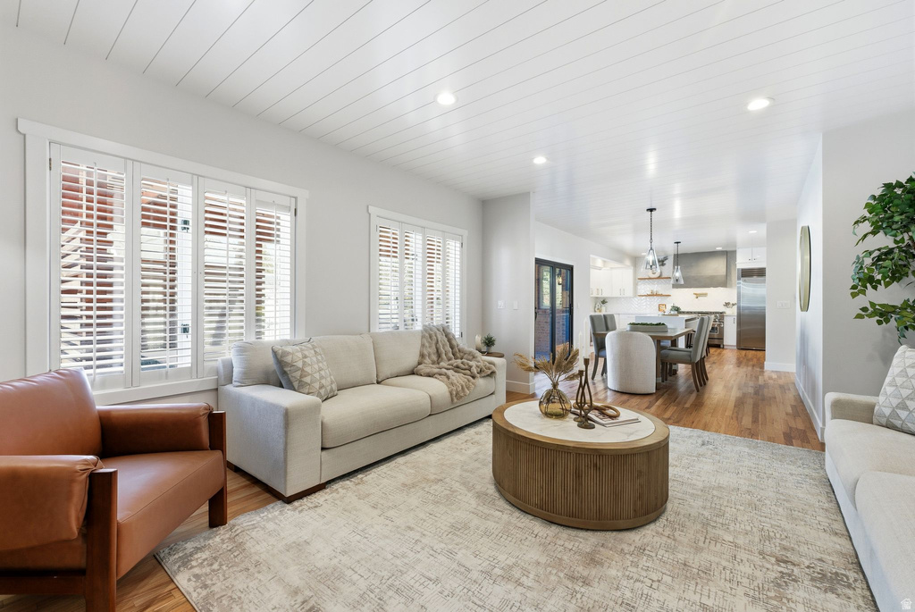 16 GATEHOUSE LN Sandy, UT 84092