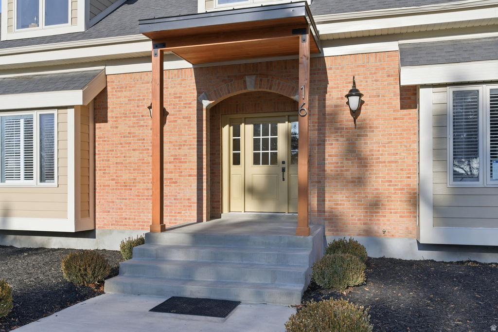 16 GATEHOUSE LN Sandy, UT 84092