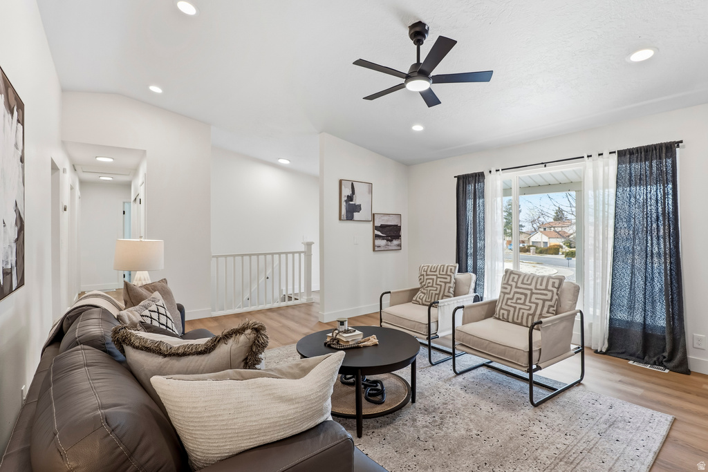 1492 E SANDY DR Sandy, UT 84093