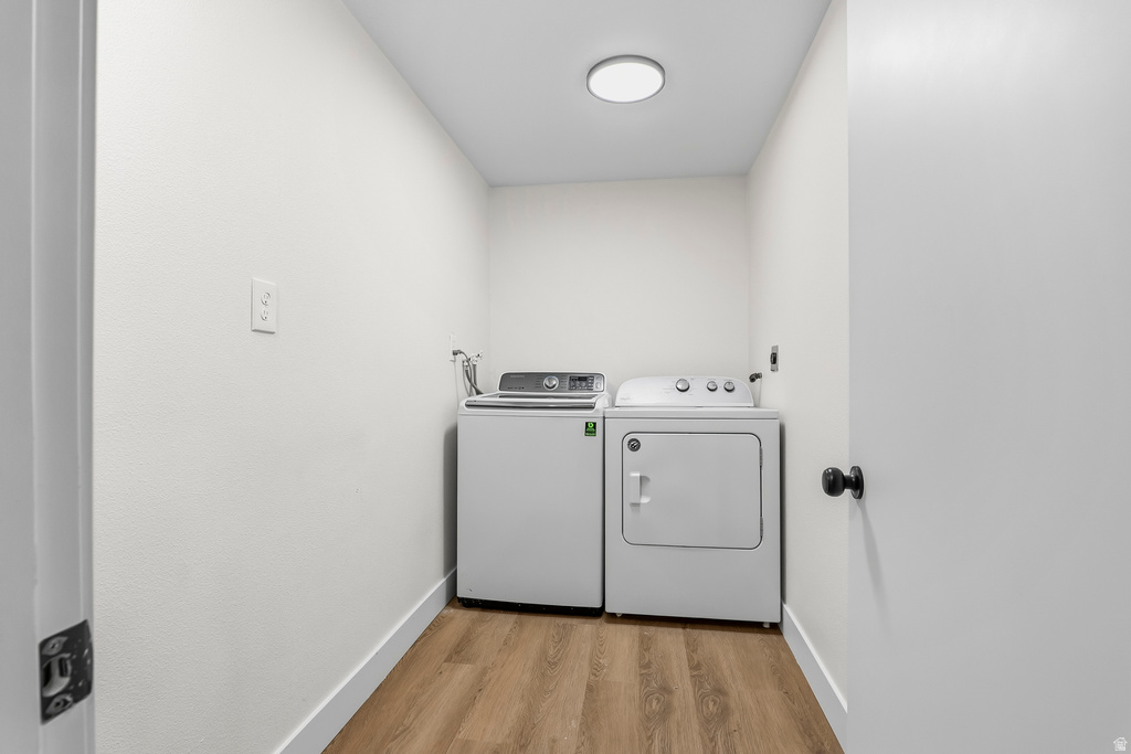 1492 E SANDY DR Sandy, UT 84093