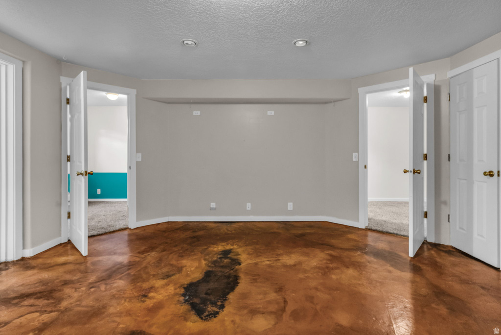 5808 S DUCK POND LN Taylorsville, UT 84123