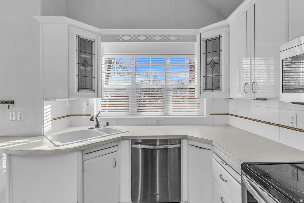 5808 S DUCK POND LN Taylorsville, UT 84123