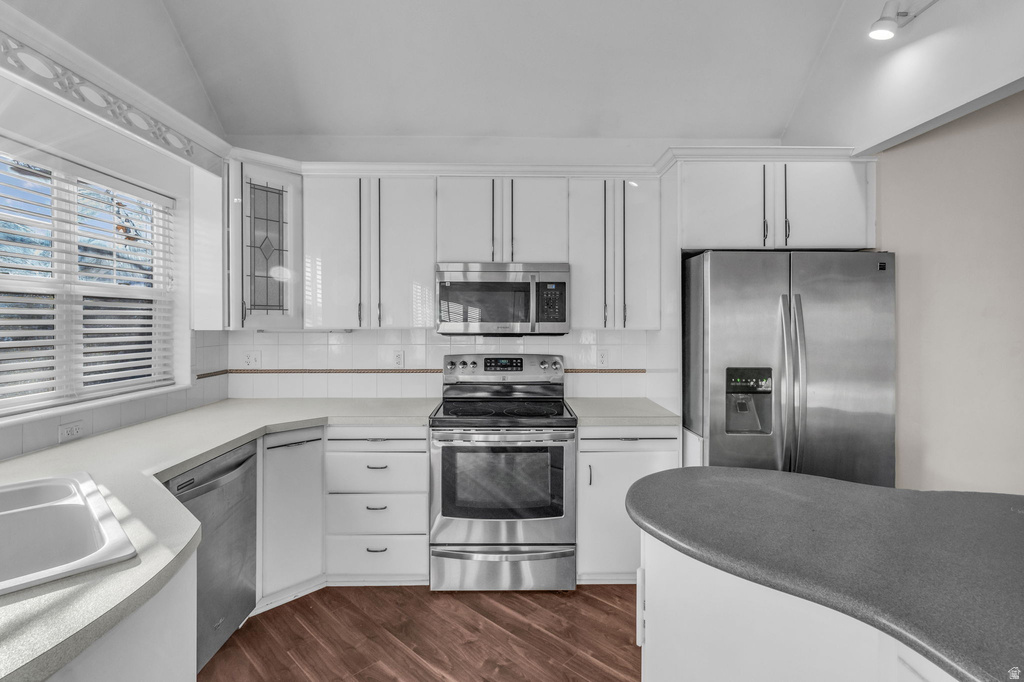 5808 S DUCK POND LN Taylorsville, UT 84123