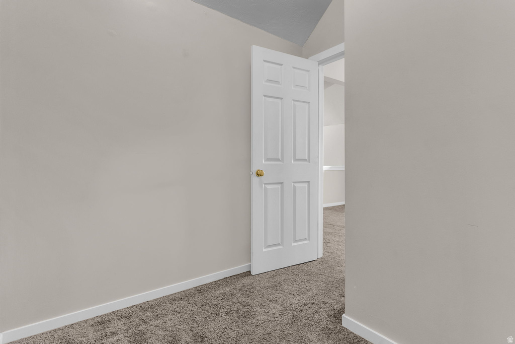 5808 S DUCK POND LN Taylorsville, UT 84123