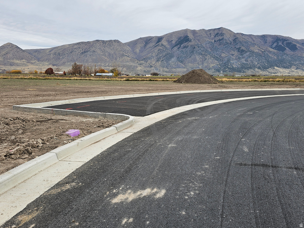 10278 N 5020 W Elwood, UT 84337