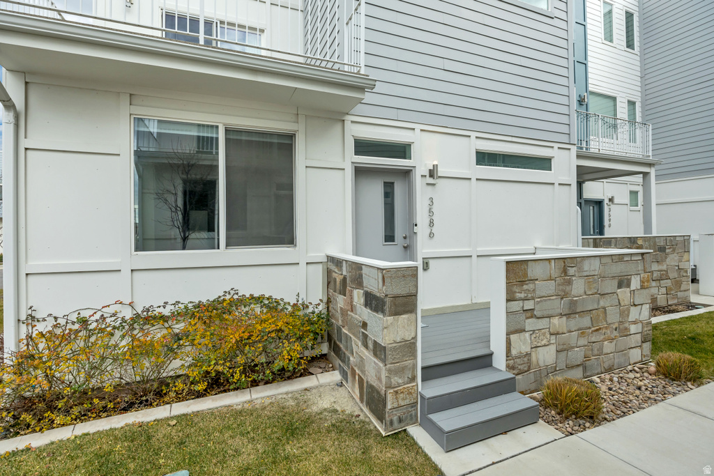 3586 S XENON DR West Valley City, UT 84119