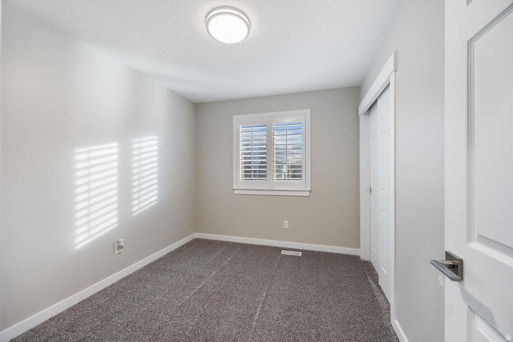 5751 W EARLY DAWN DR West Jordan, UT 84081