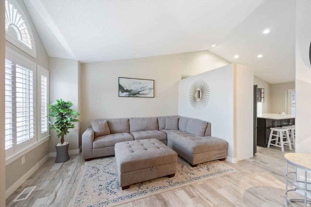 5751 W EARLY DAWN DR West Jordan, UT 84081