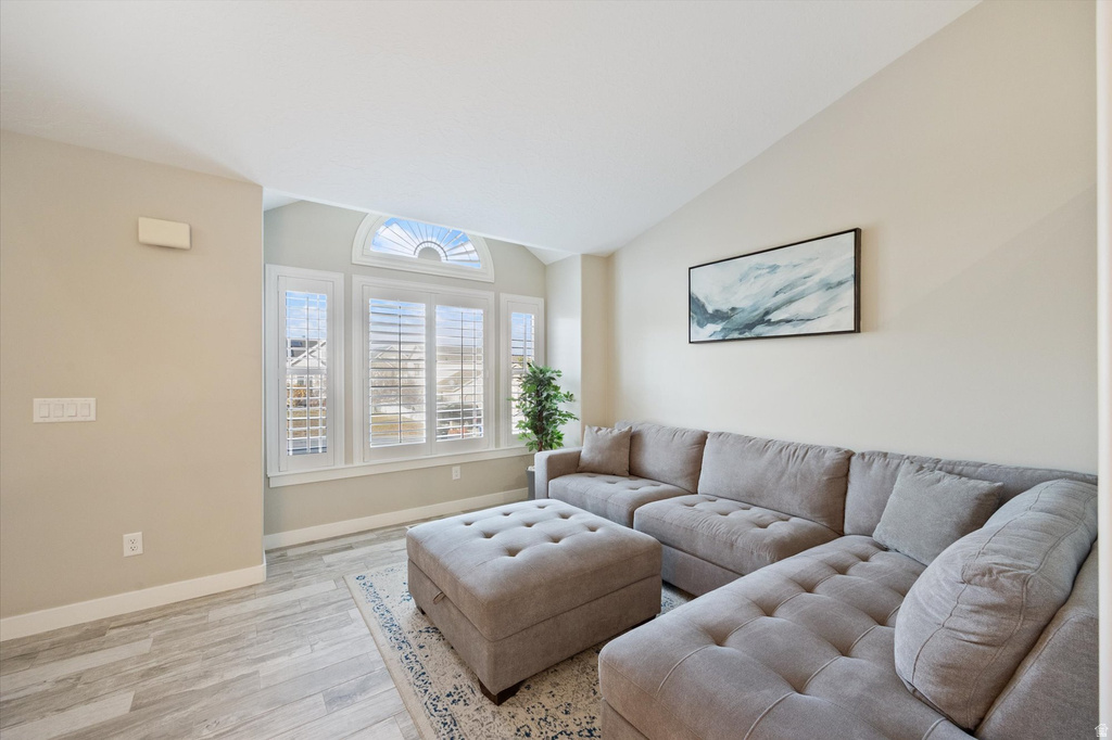 5751 W EARLY DAWN DR West Jordan, UT 84081