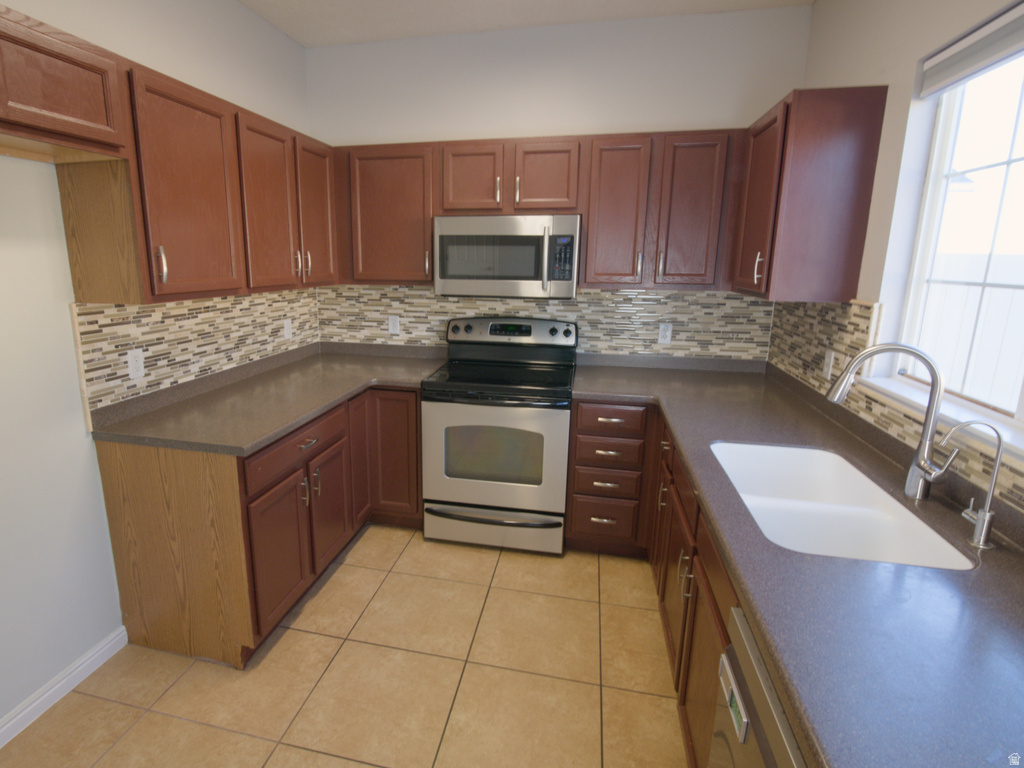 8727 S BLACK DIAMOND CV West Jordan, UT 84081