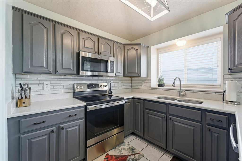 1868 N 75 E Layton, UT 84041