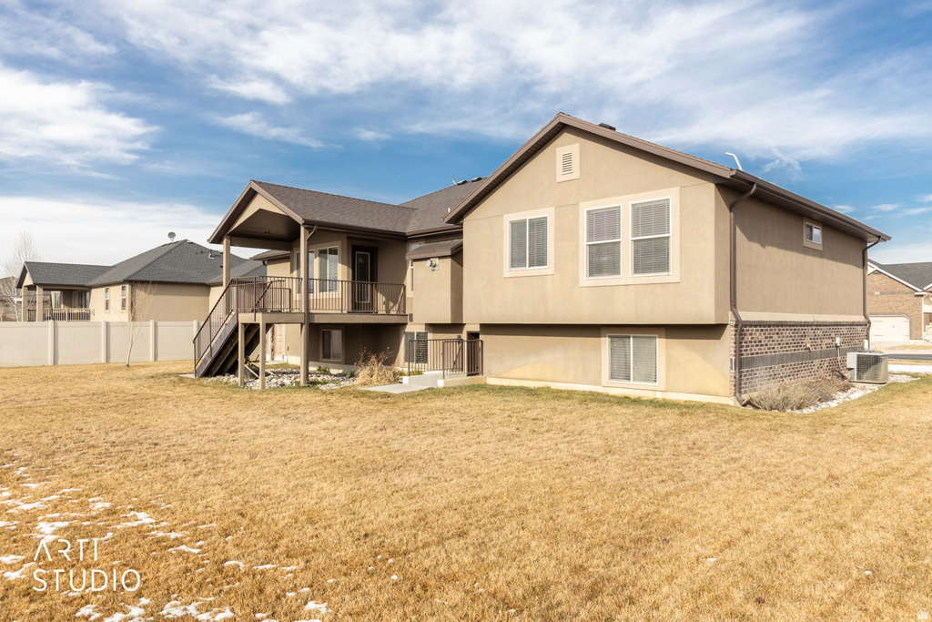 2673 W 2125 N Farr West, UT 84404