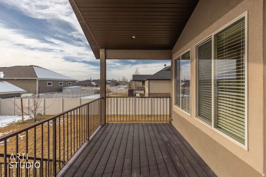 2673 W 2125 N Farr West, UT 84404