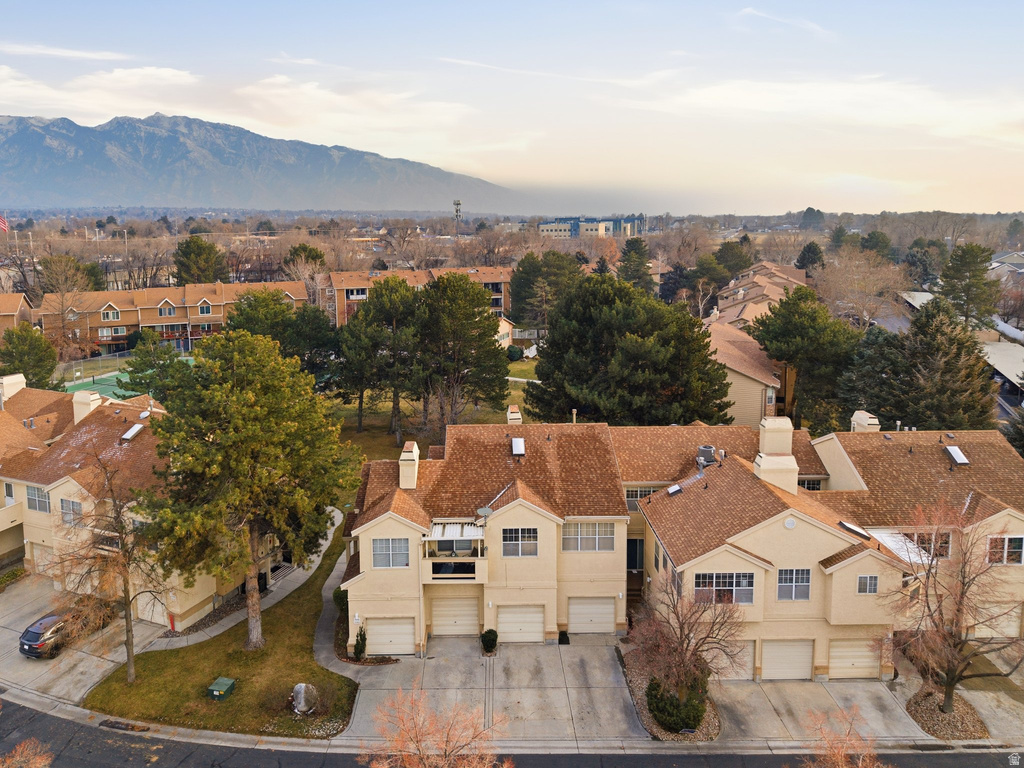 588 E BRIARSPRINGS CIR Midvale, UT 84047