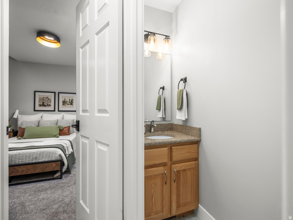 588 E BRIARSPRINGS CIR Midvale, UT 84047