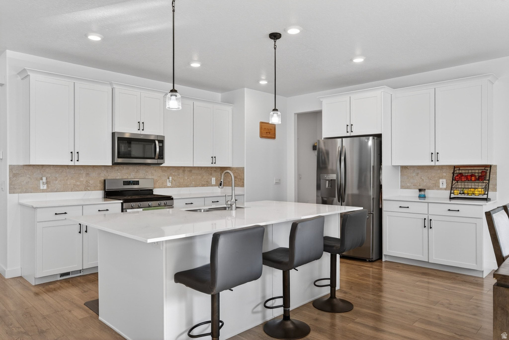 8703 W BECKVILLE DR Magna, UT 84044