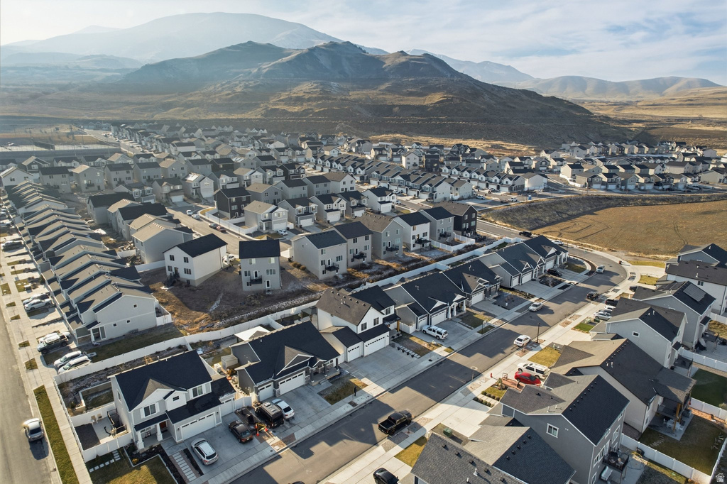 8703 W BECKVILLE DR Magna, UT 84044