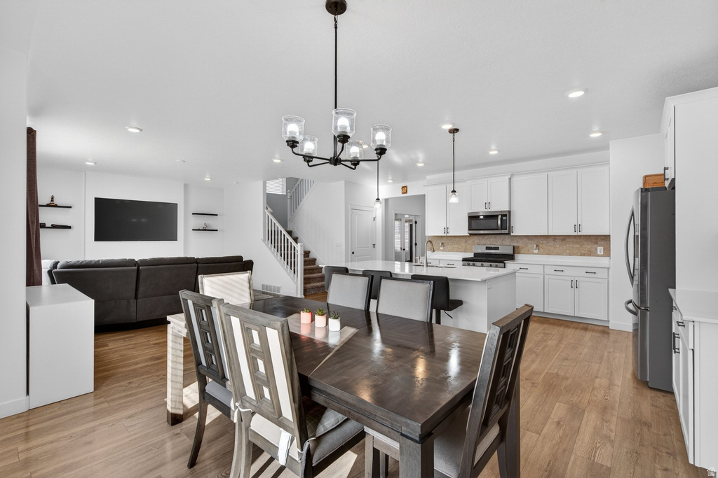 8703 W BECKVILLE DR Magna, UT 84044