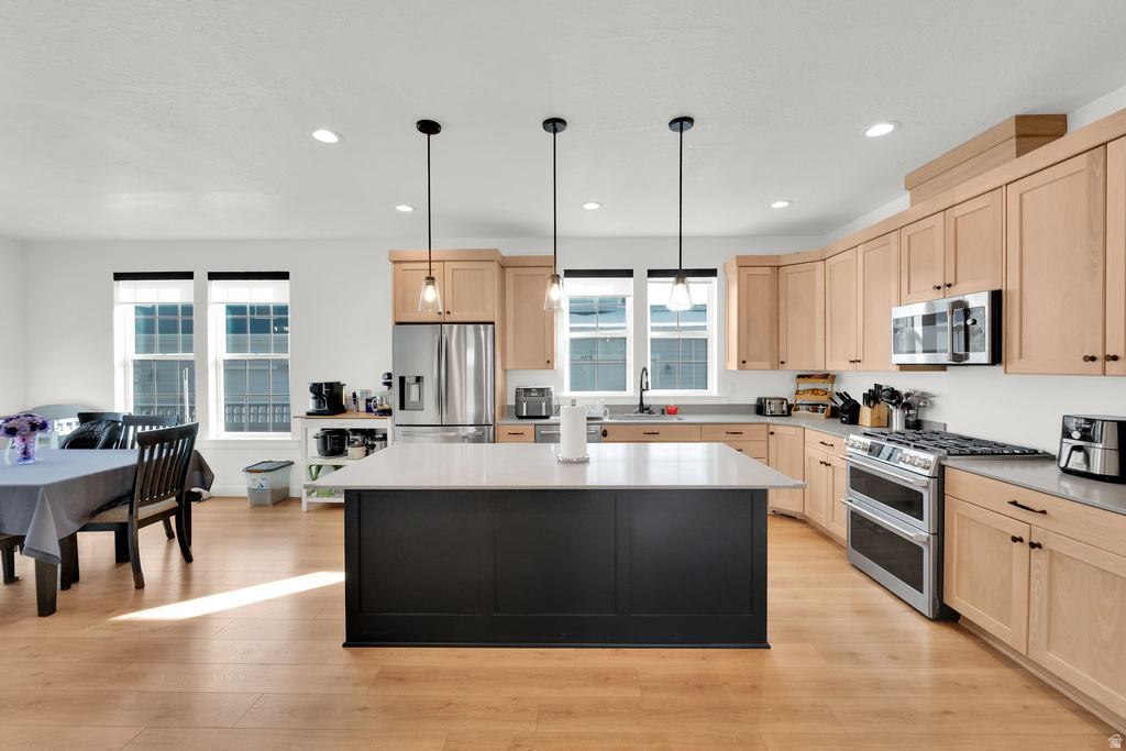 11161 S CHEVIOT HILLS LN South Jordan, UT 84009