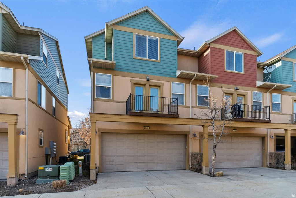 810 N FARMINGTON XING Farmington, UT 84025