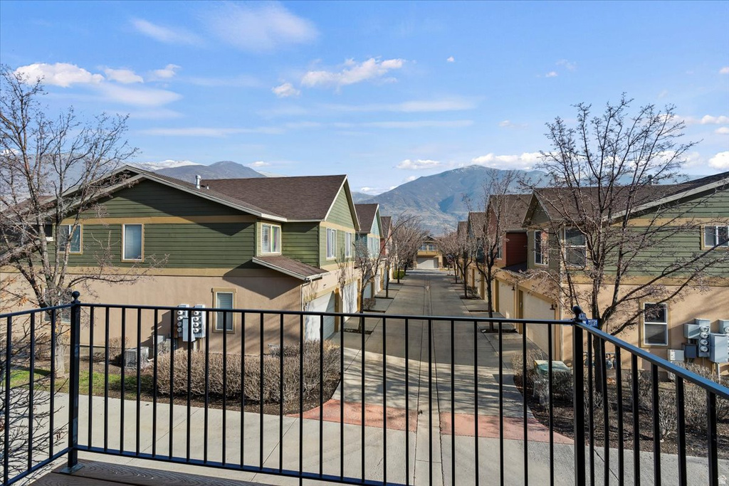 810 N FARMINGTON XING Farmington, UT 84025