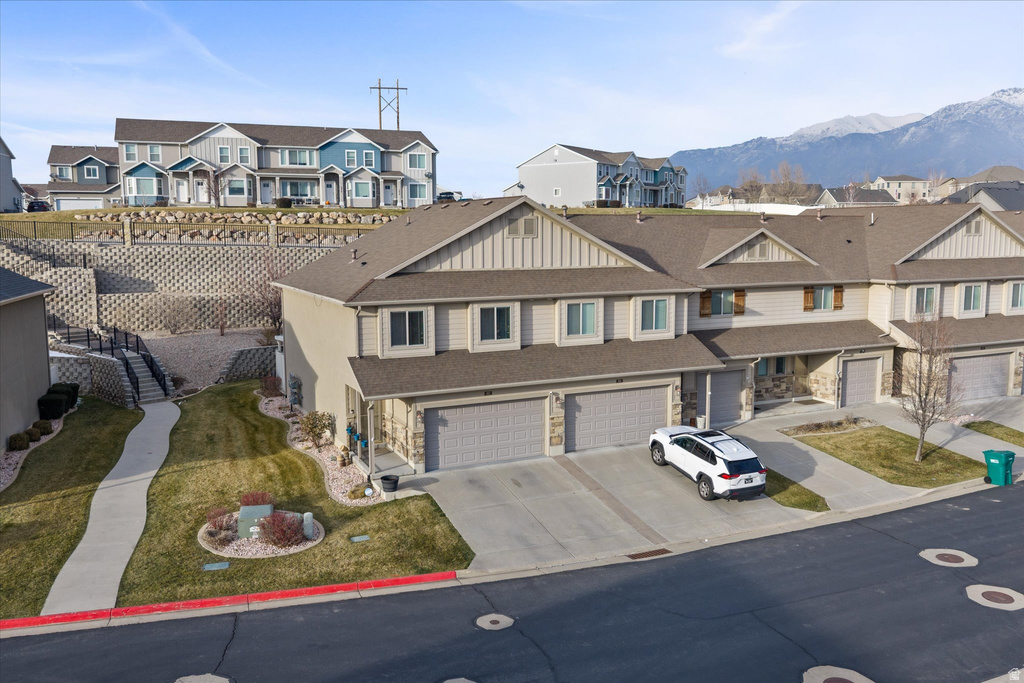1827 E WHITETAIL DR Layton, UT 84040