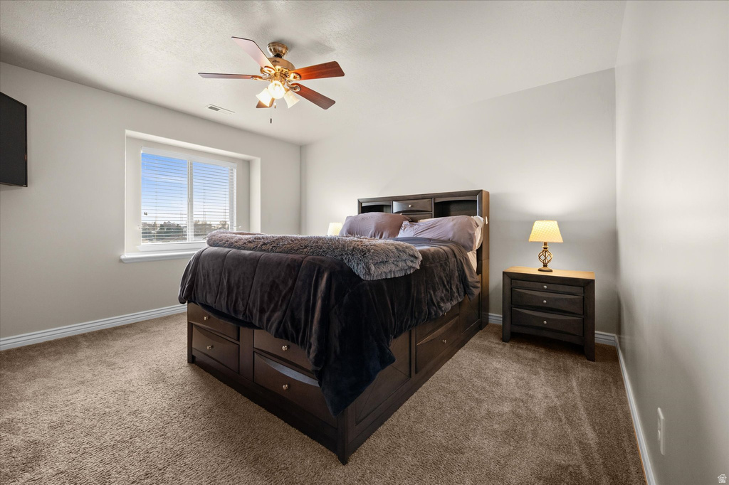 1827 E WHITETAIL DR Layton, UT 84040