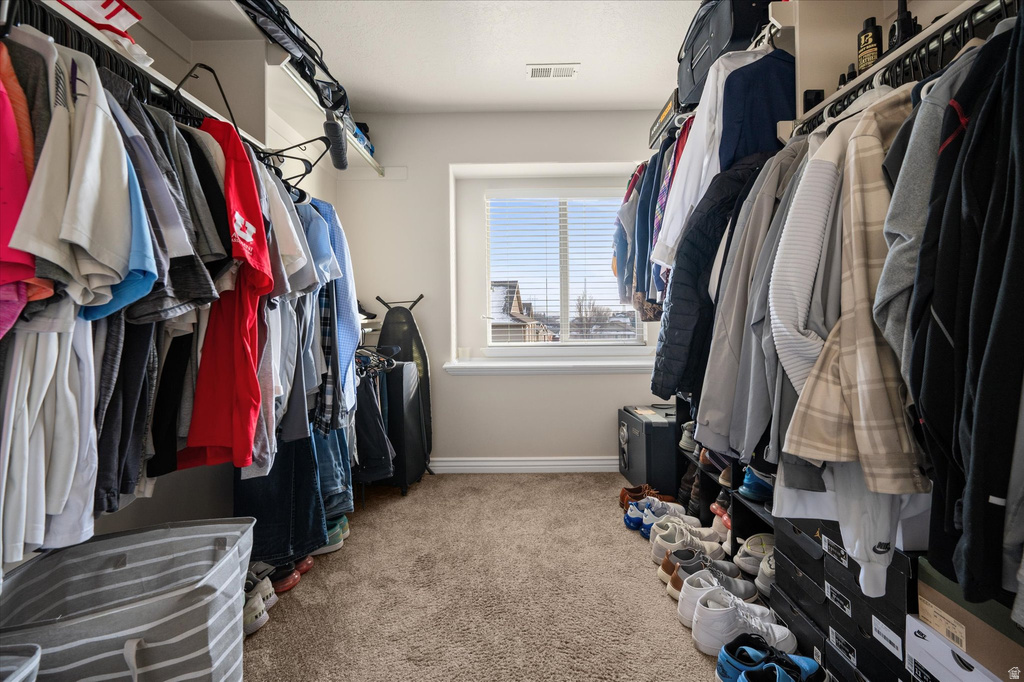 1827 E WHITETAIL DR Layton, UT 84040