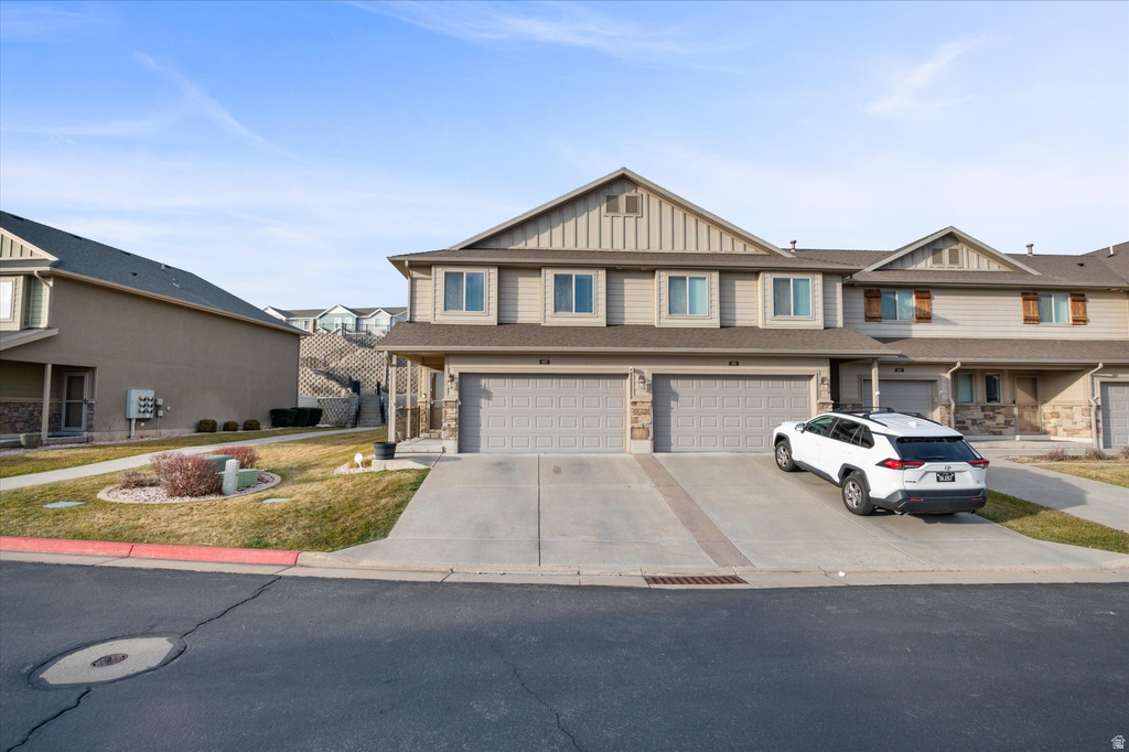 1827 E WHITETAIL DR Layton, UT 84040